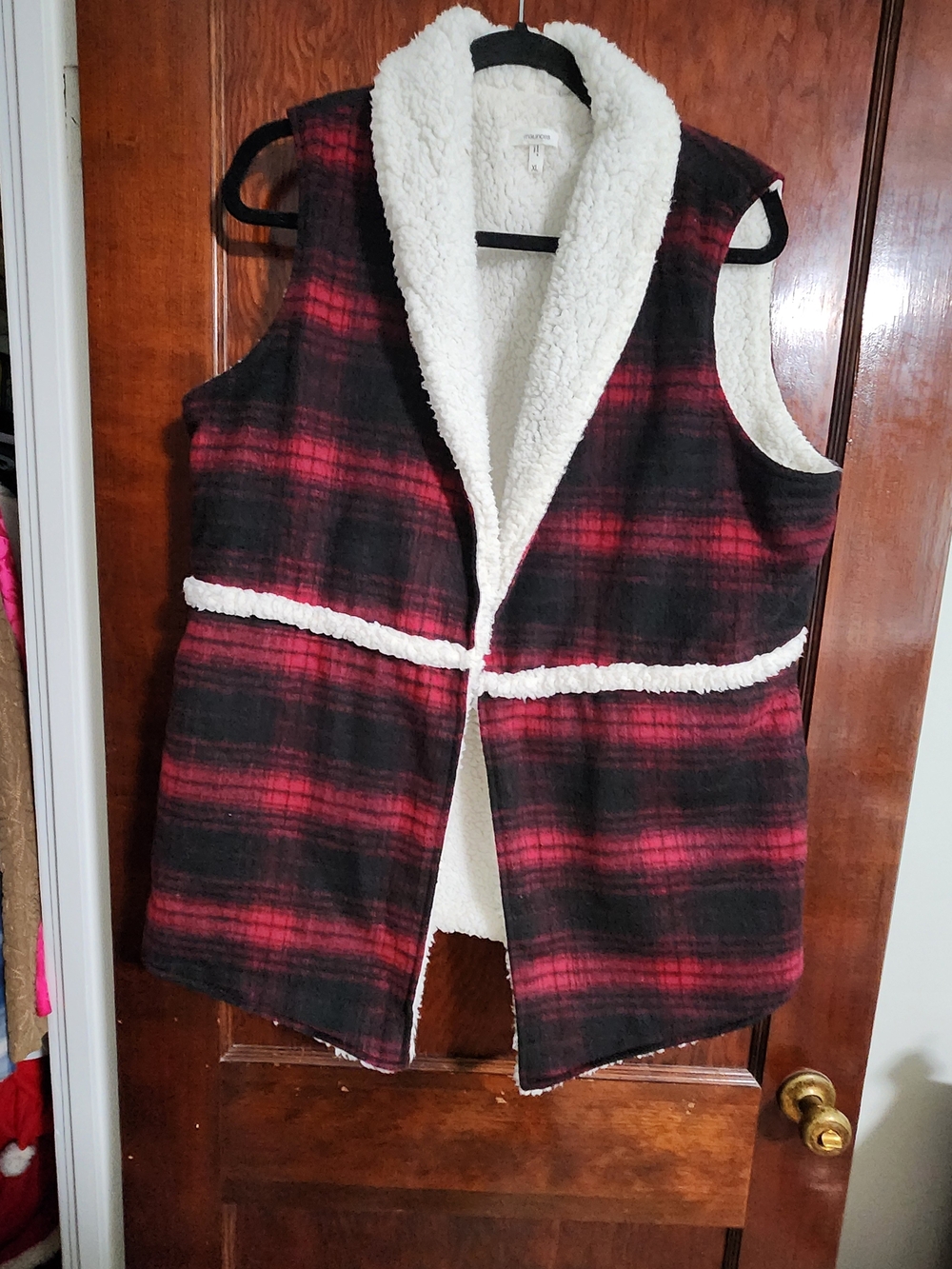Maurices Red & Black Plaid Open Front Sherpa Trim Vest XL NWOT